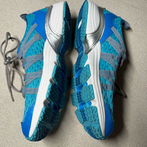 Ryka Hydro Sport Cross Trainer Shoes Turquoise and Gray Mesh Sneakers - Picture 4 of 8